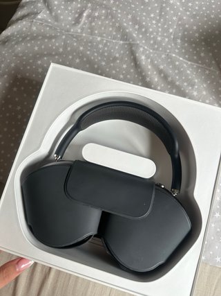 Apple AirPods Max Space Gray