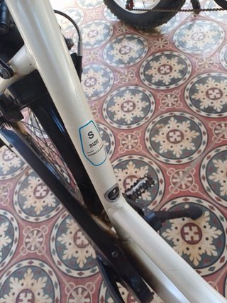 Bicicleta Eléctrica Blanca BiwBik
