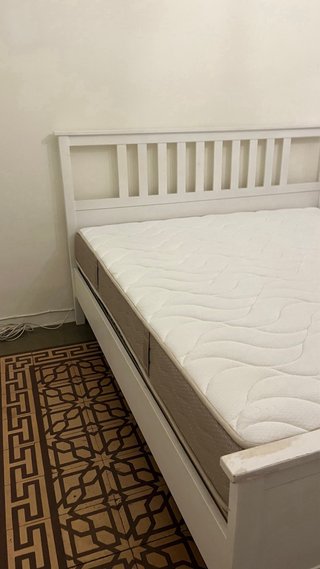 se regala Cama Ikea Blanca con Colchón Flex