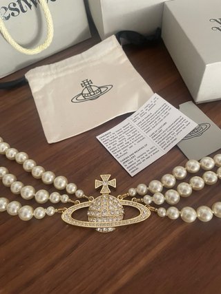Collar Vivienne Westwood Orb Perlas