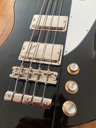 Epiphone Thunderbird 60s Bass Ebony