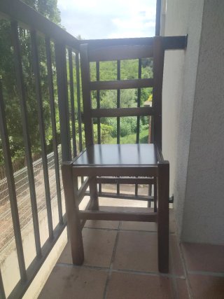 Silla de madera marrón 35 unidades
