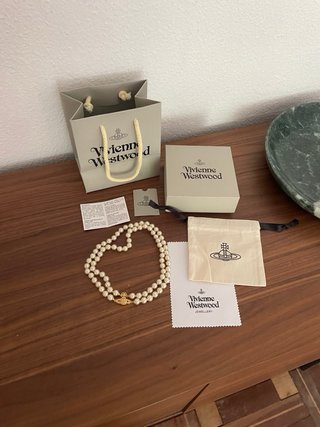 Collar Vivienne Westwood Original Perlas Dorado