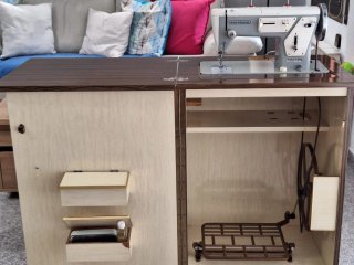 Máquina de coser Wertheim Rápida SA