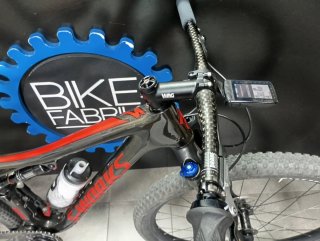 Bicicleta carbono BTT