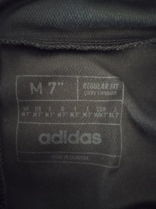 Pantalón corto Adidas negro