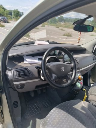 Peugeot 807 2004