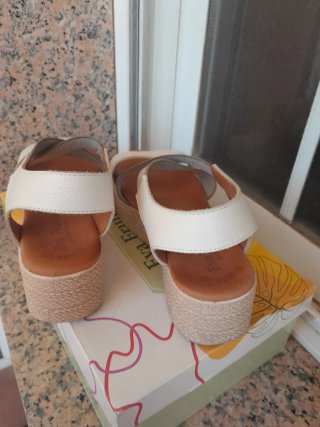 Sandalias de piel
