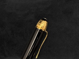 Montblanc Voltaire 18K Pluma Estilográfica