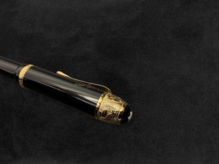 Montblanc Voltaire 18K Pluma Estilográfica