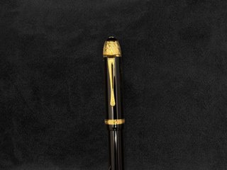 Montblanc Voltaire 18K Pluma Estilográfica