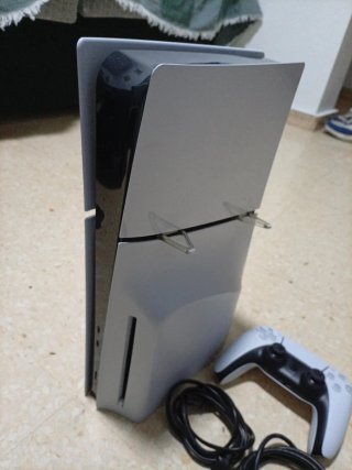 PlayStation 5 Slim 1TB Blanca