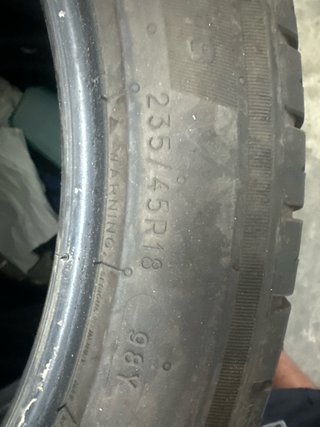 2 Neumático Michelin 235/45 R18 98Y