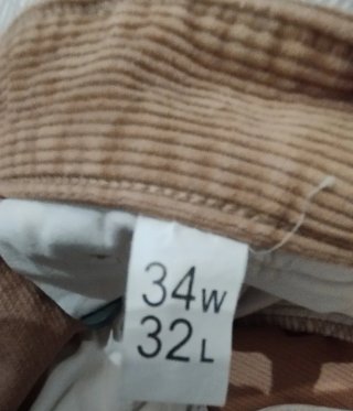 Pantalón  micro pana Dockers Talla 44 Beige
