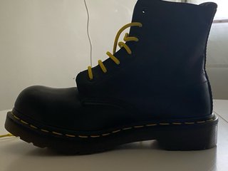 Dr Martens 1460 con punta de acero. T 37. NUEVAS!