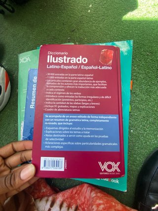 Diccionario Ilustrado Latín. Latino-Español/ Es...