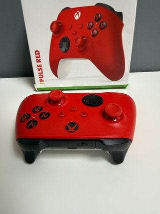 Mando Rojo Xbox Series