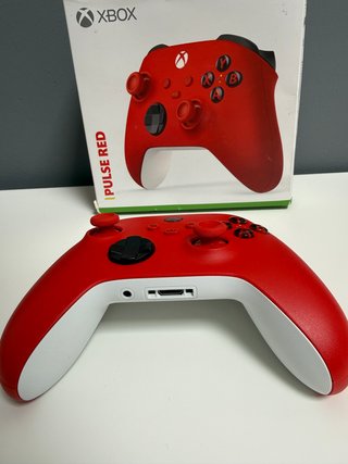 Mando Rojo Xbox Series