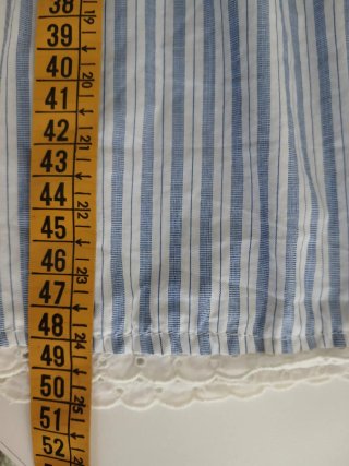 Falda Zara azul y blanca