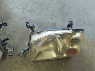 Faros Nissan Pickup Navara D22 (Dcho/Izq)