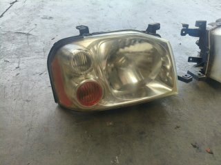 Faros Nissan Pickup Navara D22 (Dcho/Izq)