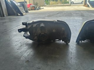 Faros Nissan Pickup Navara D22 (Dcho/Izq)