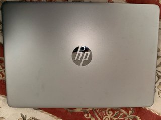 Portátil HP Gris y accesorios
