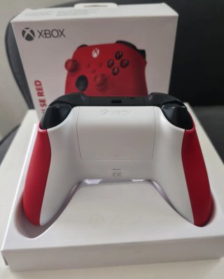 Mando Xbox Pulse Red Series X-S