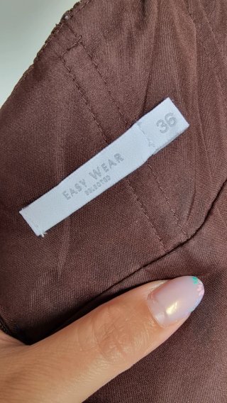 Vestido de gala palabra de honor marrón