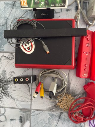 Consola Wii con accesorios y juego inazuma eleven