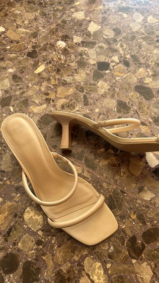 Sandalias Bershka Tiras Beige Talla 39