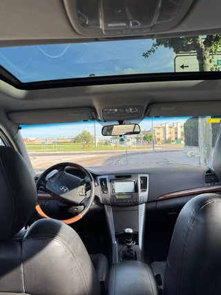 Hyundai Sonata 2010