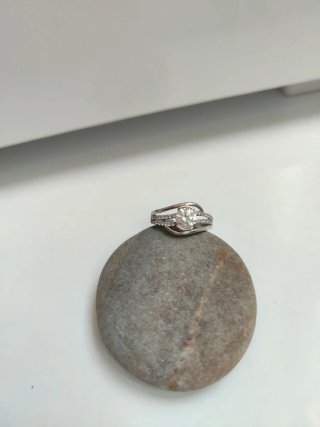 Anillo oro blanco brillante