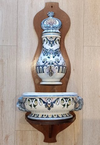Fuente de pared o aguamanil francés cerámica