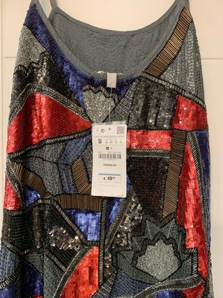 Vestido Zara Trafaluc adornos abalorios y lenlente
