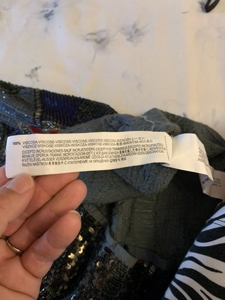 Vestido Zara Trafaluc adornos abalorios y lenlente