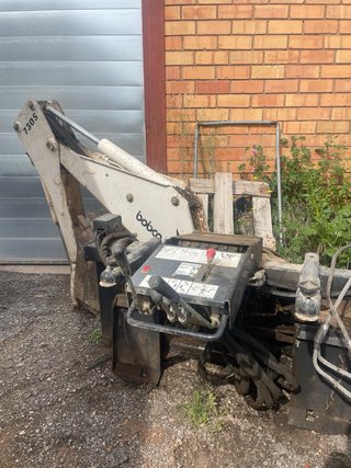 Brazo Bobcat 730S