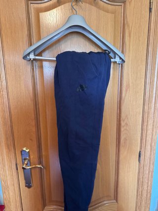 Chándal Nike Azul y Negro, esta como nuevo