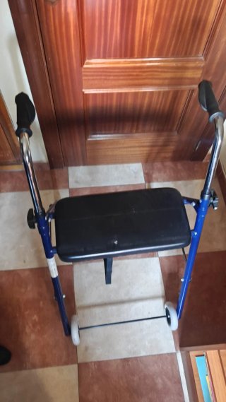 Andador Plegable con Asiento Azul