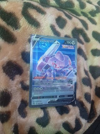 Carta Pokémon Genesect V 190 HP