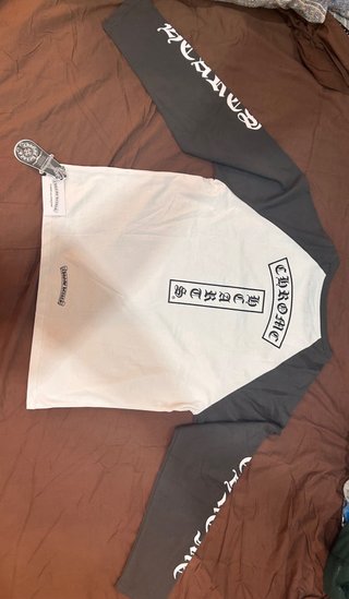 Camiseta Chrome Hearts manga larga gris y blanca