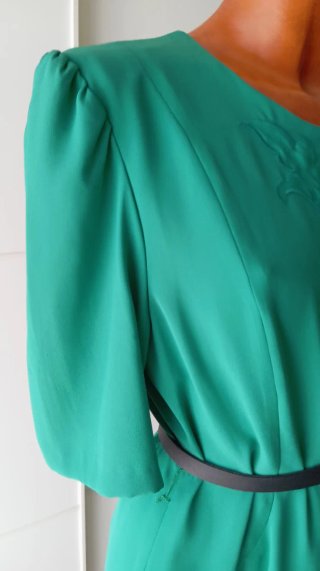 Vestido vintage verde con flor. Nuevo.