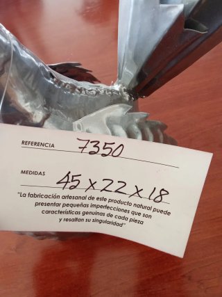 2 figuras de gallina de latón. Nuevas con etiqueta