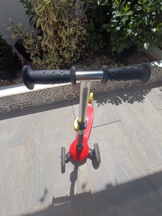 Patinete 3 ruedas rojo aprendizaje