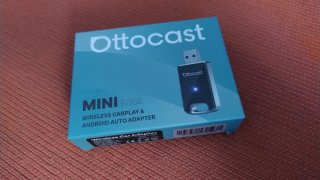Ottocast Mini Edge Wireless CarPlay Android Auto