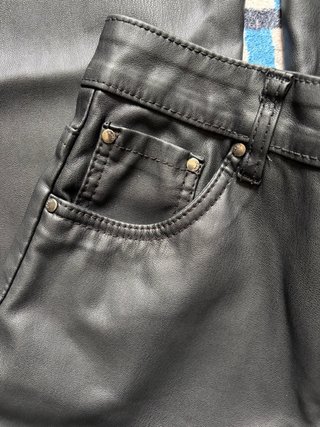 Pantaloni in pelle donna taglia M