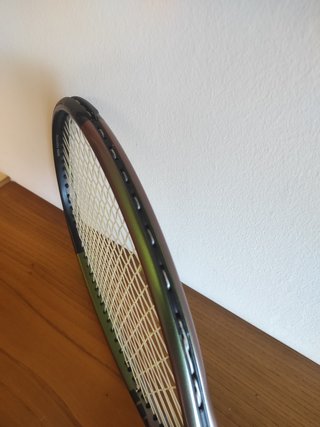 Raqueta Tenis Wilson Blade V8 98. Buen estado.