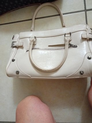 Borsa nera lucida con paillettes