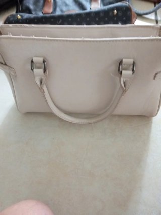 Borsa nera lucida con paillettes