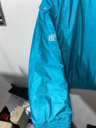 Chaqueta azul turquesa estilo bomber